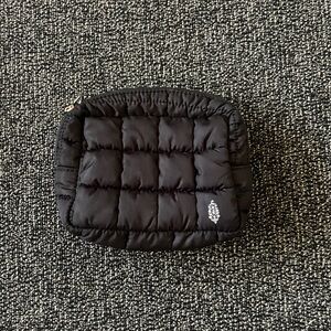 Free people puffer pouch